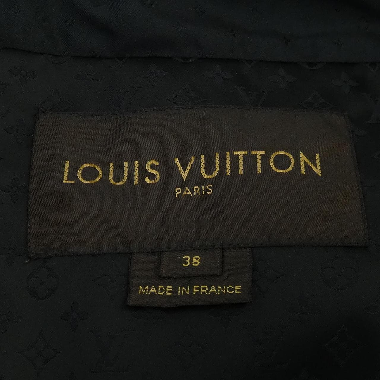 LOUIS VUITTON路易威登风衣