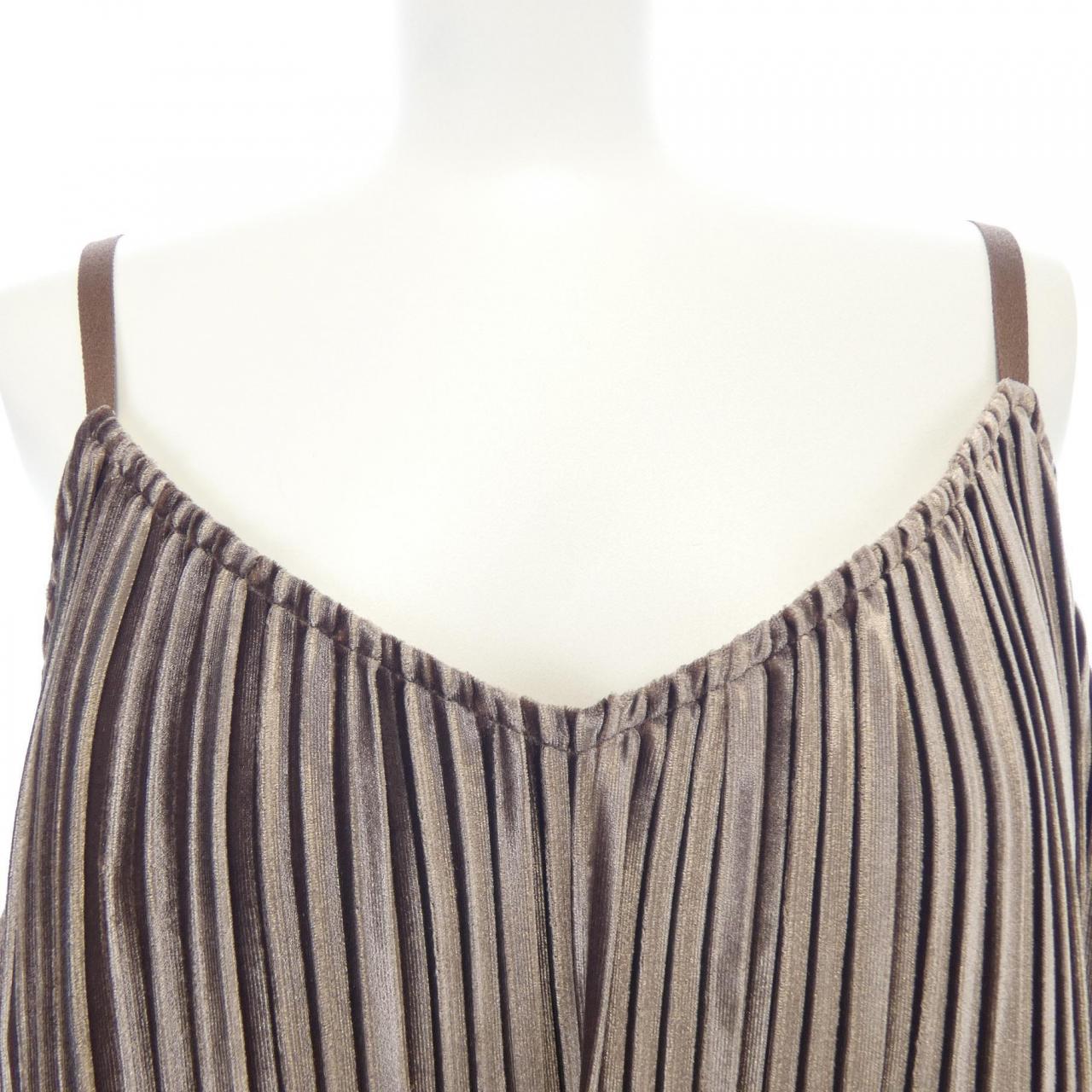 斯特拉Stola.连衣裙