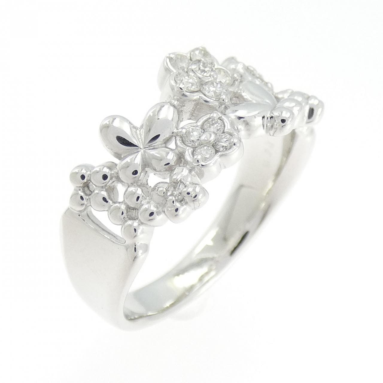 K18WG フラワー×バタフライ ダイヤモンド リング 0.20CT