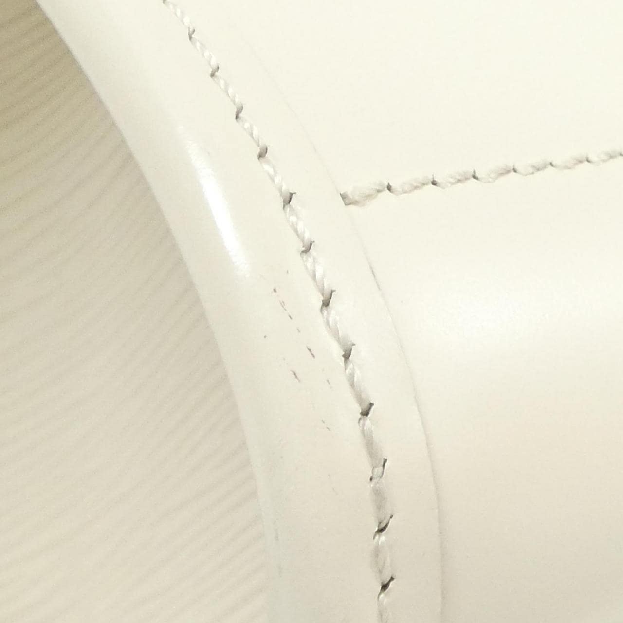 ルイヴィトン エピ マドレーヌ PM M5933J ショルダーバッグ