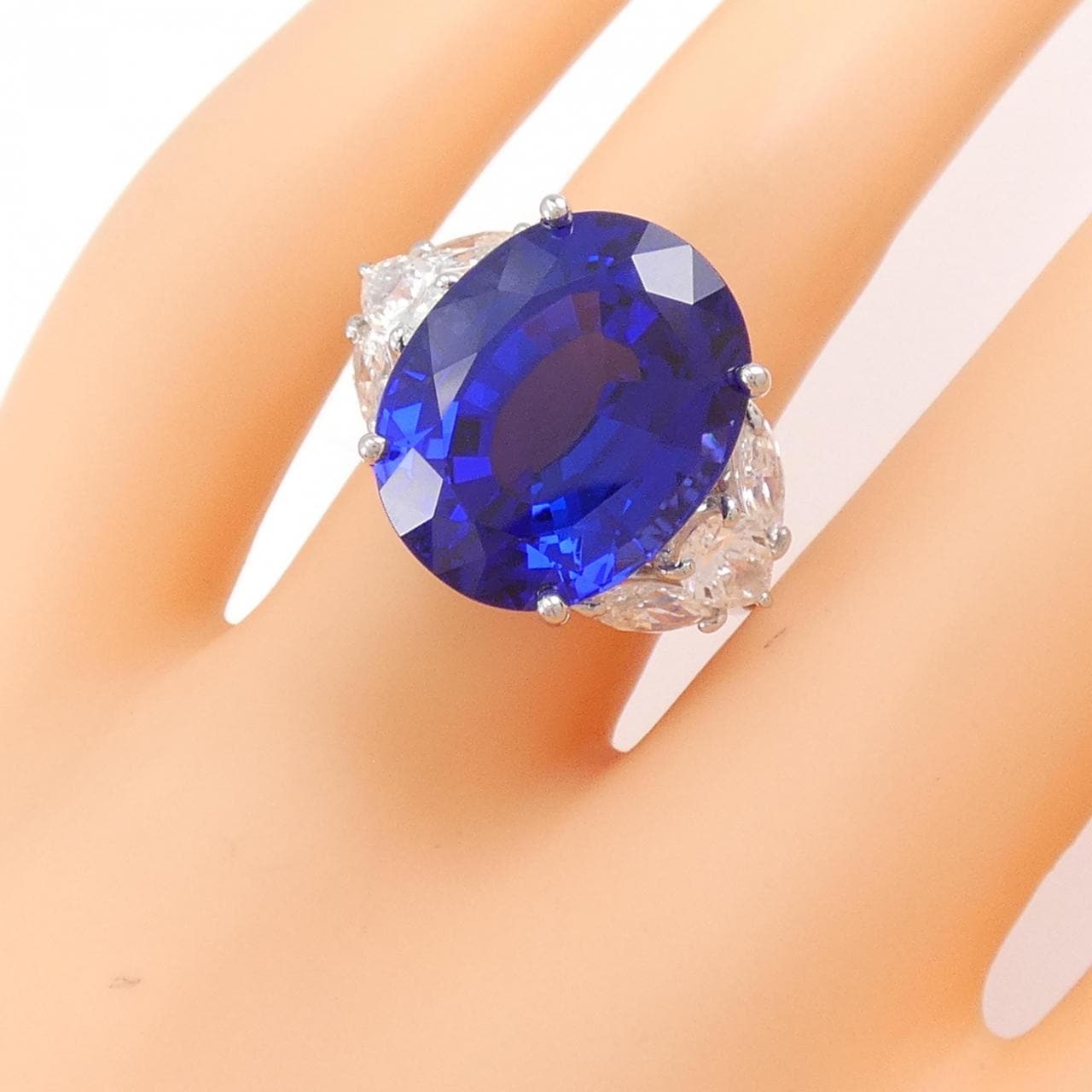 PT Tanzanite Ring 15.51CT