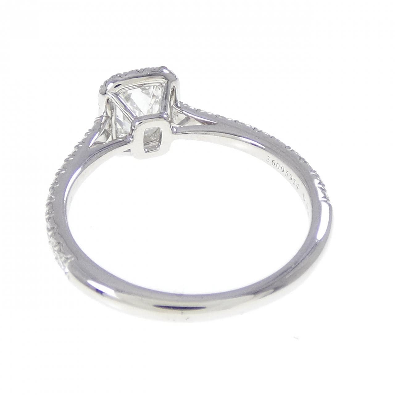 ティファニー ソレスト エメラルドカット リング 0.40CT F VVS1