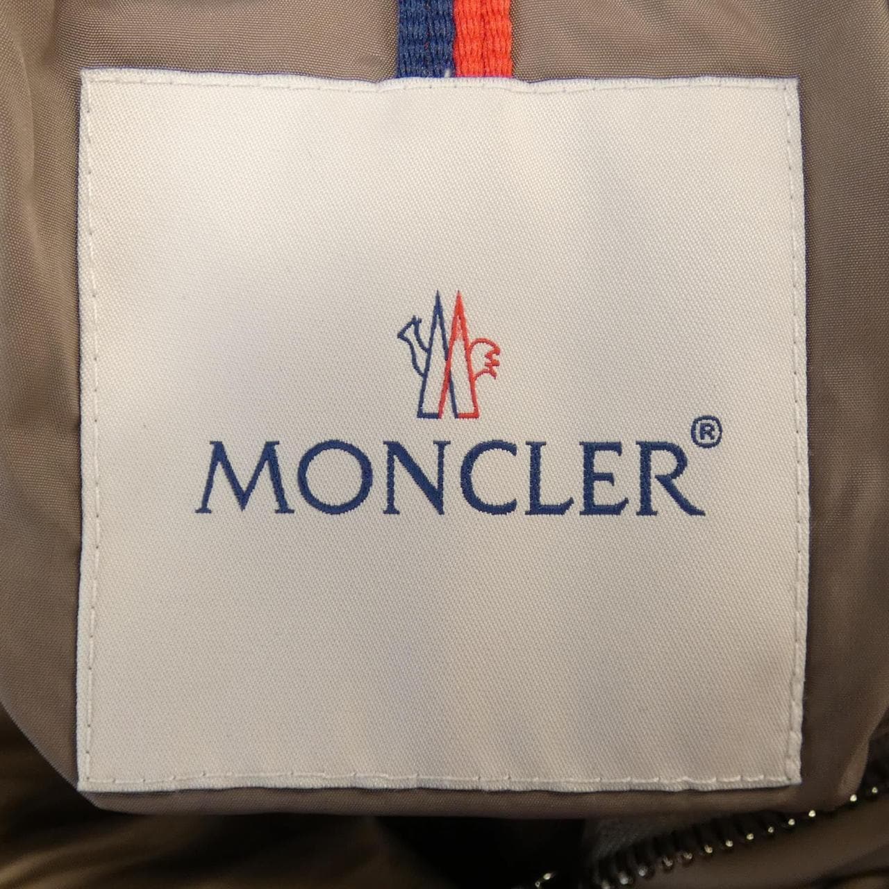モンクレール MONCLER ダウンジャケット
