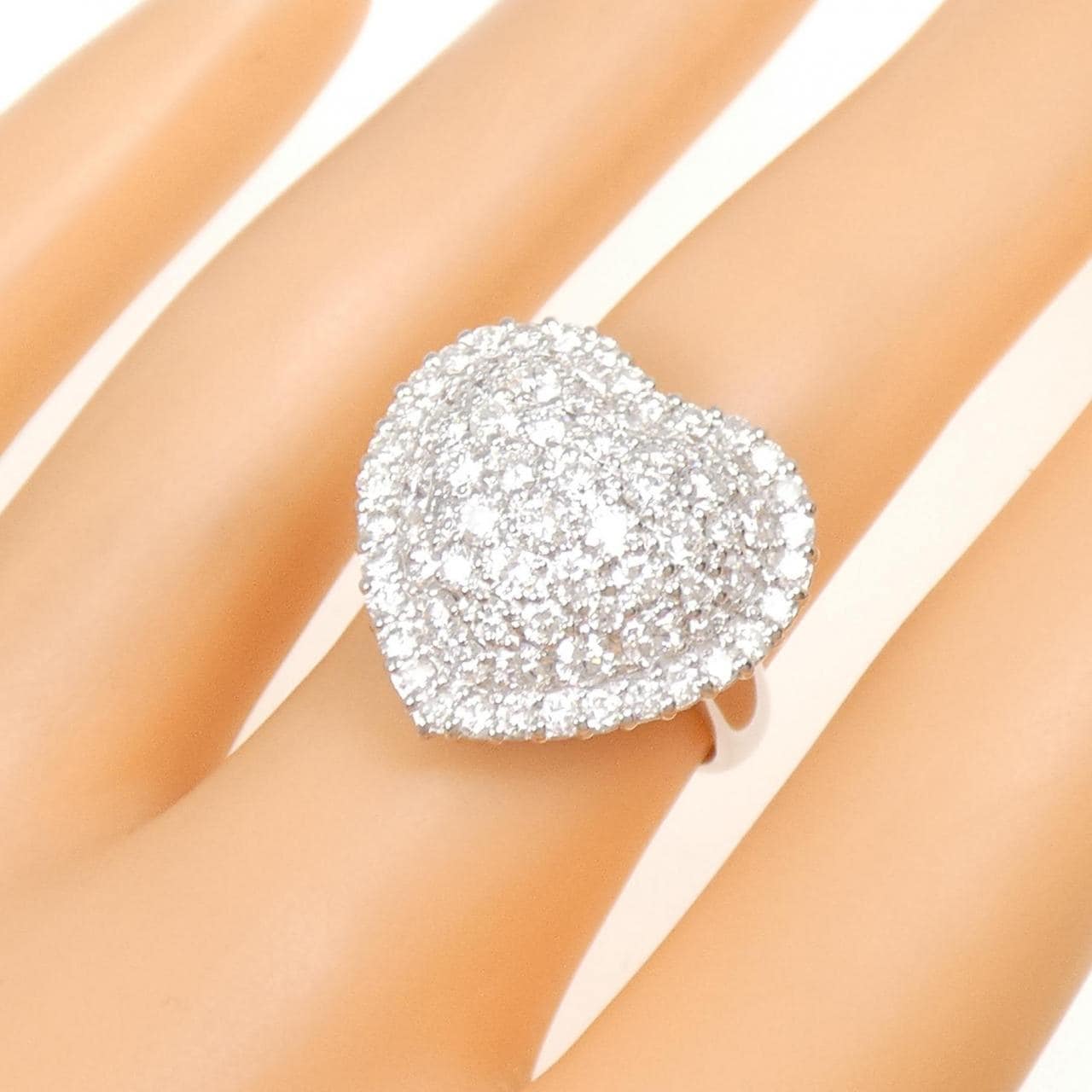 PT900 ハート パヴェ ダイヤモンド リング 2.04CT