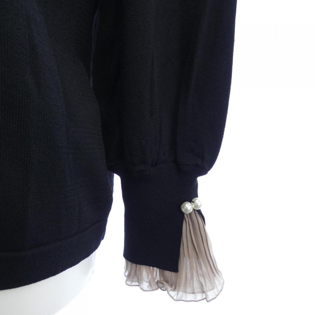 トゥービーシック TO BE CHIC トップス