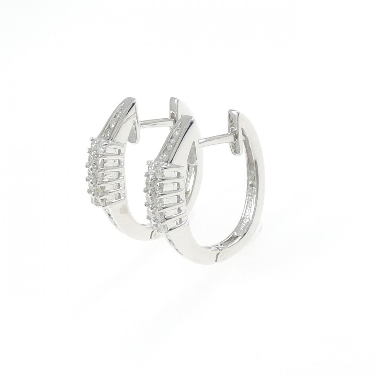 585WG ダイヤモンド ピアス