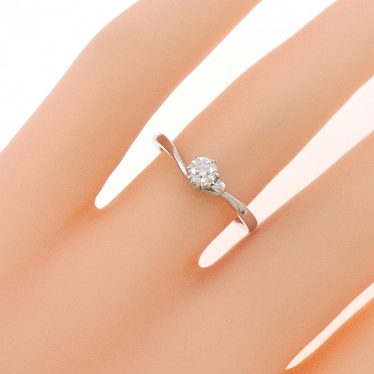 PT950 ダイヤモンド リング 0.185CT