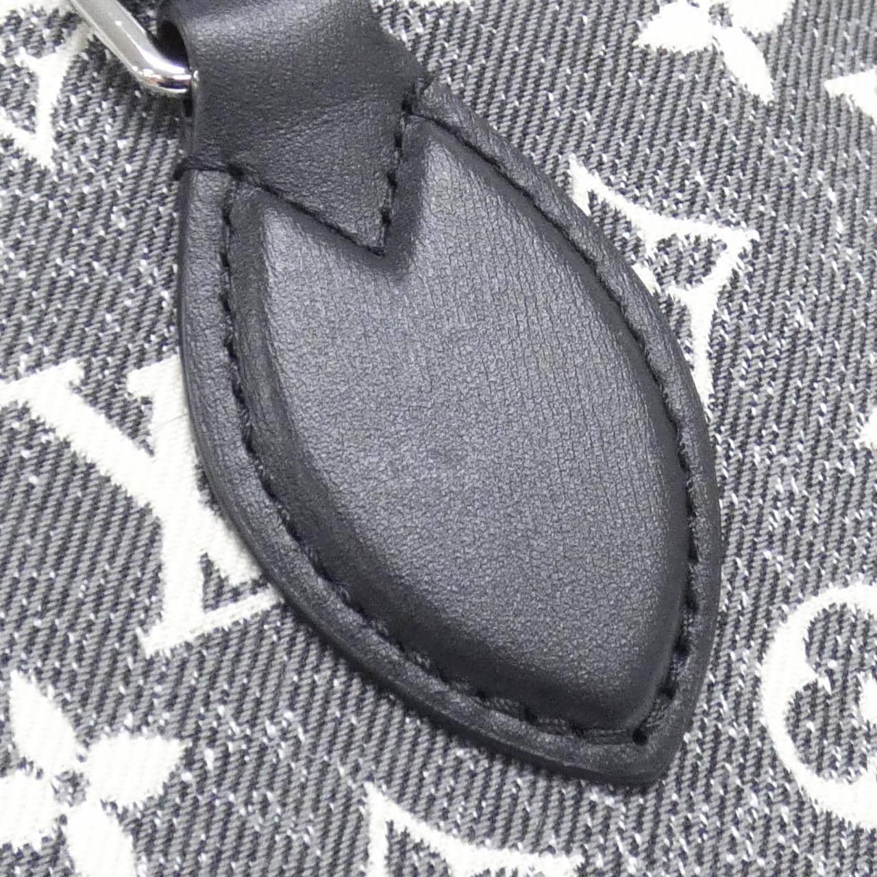 ルイヴィトン モノグラム ジャカード キャンバス オンザゴー MM M46448 バッグ