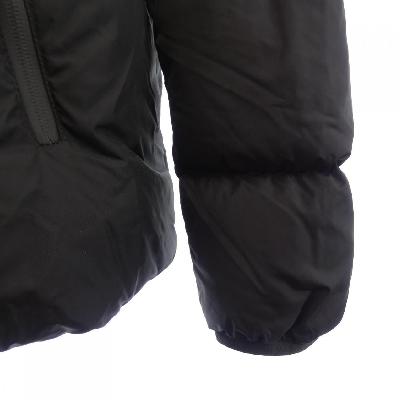MONCLER MONCLER MONTCLA Down Jacket