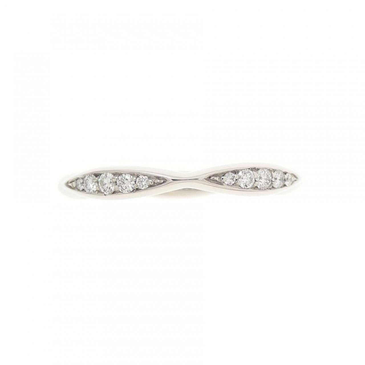 シャネル カメリア ハーフエタニティ リング