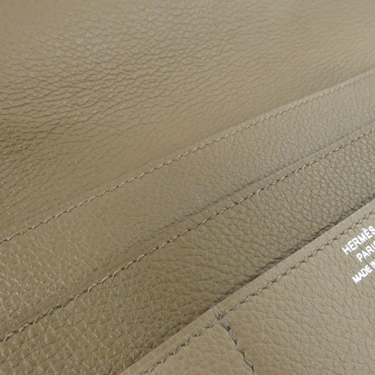エルメス アールエムエス トゥタンマン ヴェルソ 085234CK 札入れ