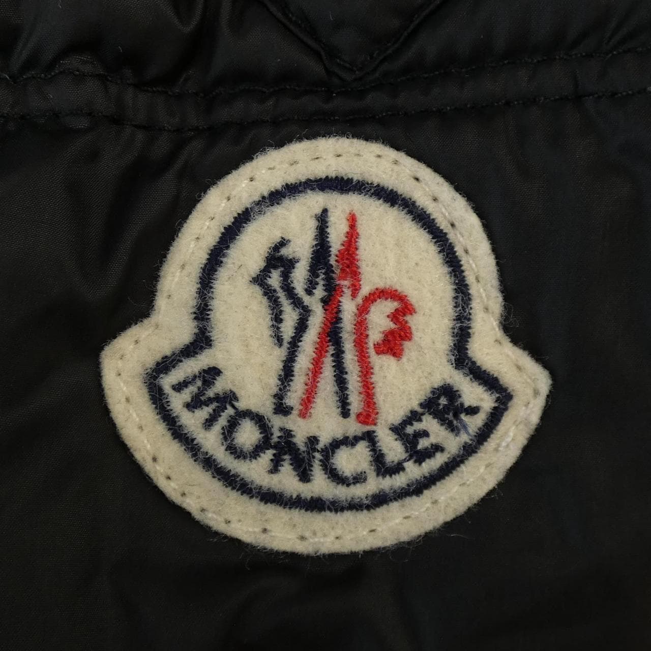 モンクレール MONCLER ダウンジャケット