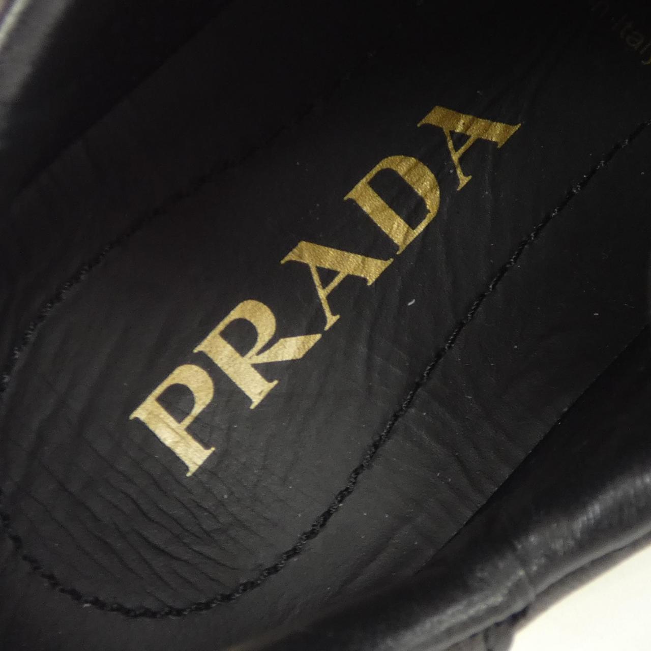 プラダ PRADA スニーカー