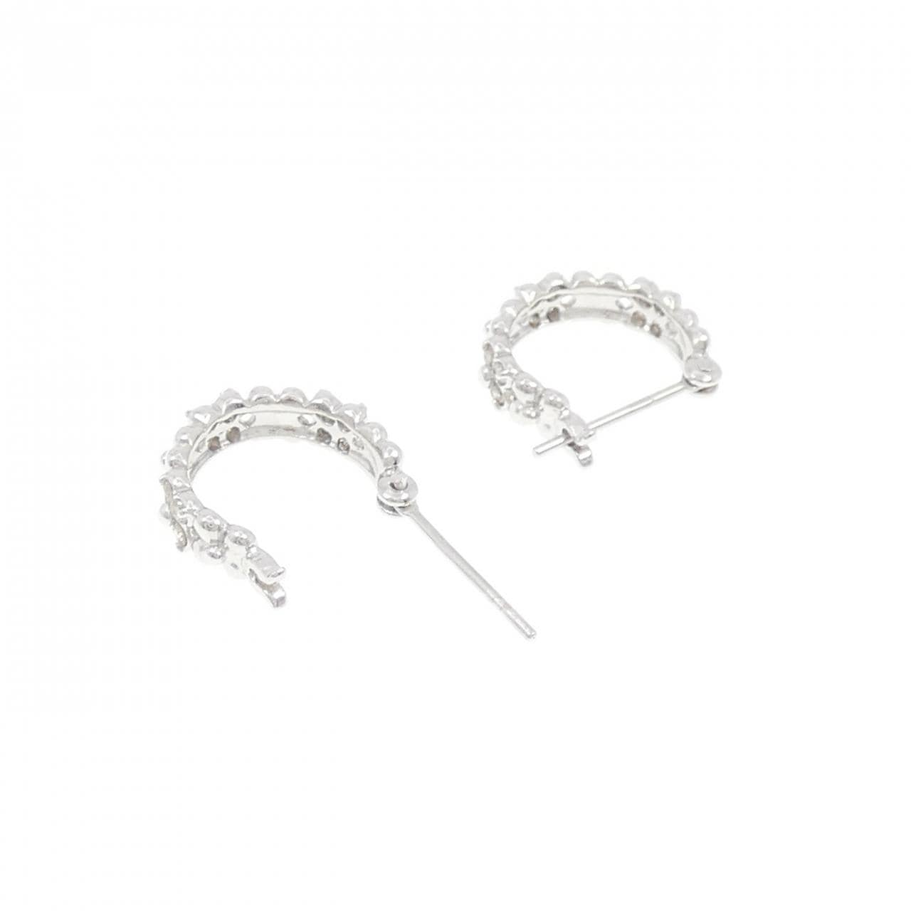 K18WG フラワー ダイヤモンド ピアス 0.24CT