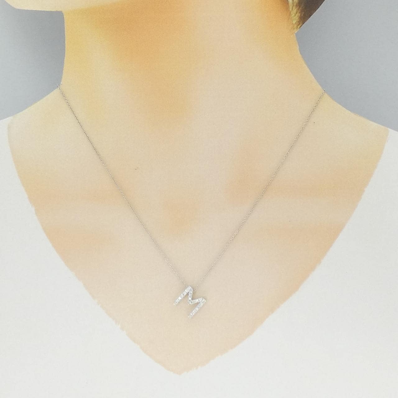K18WG イニシャルM ダイヤモンド ネックレス 0.21CT