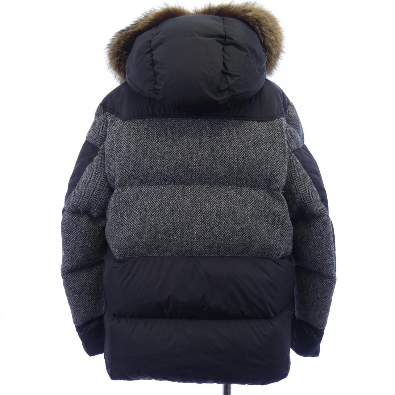 モンクレール MONCLER ダウンジャケット