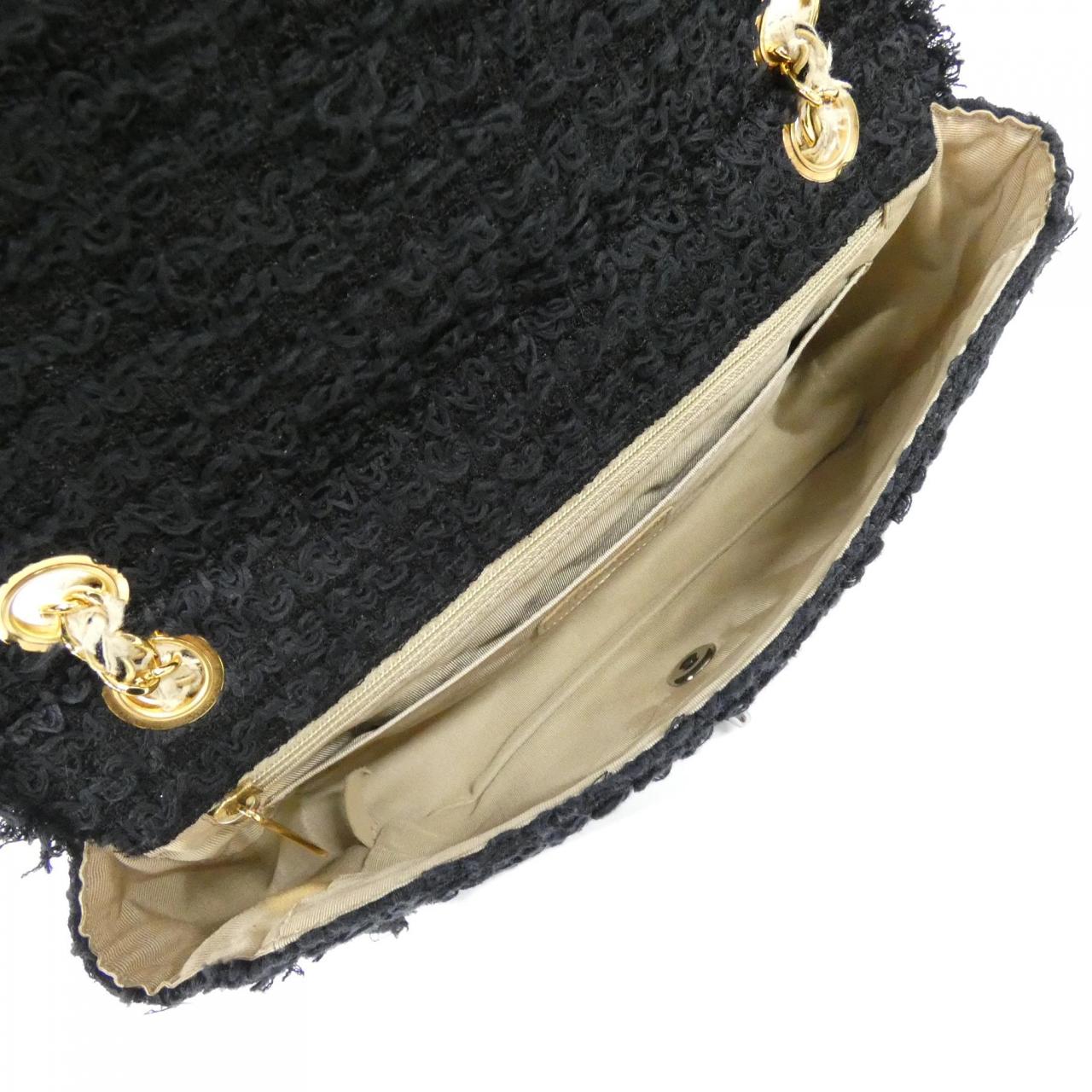 シャネル ショルダーバッグ