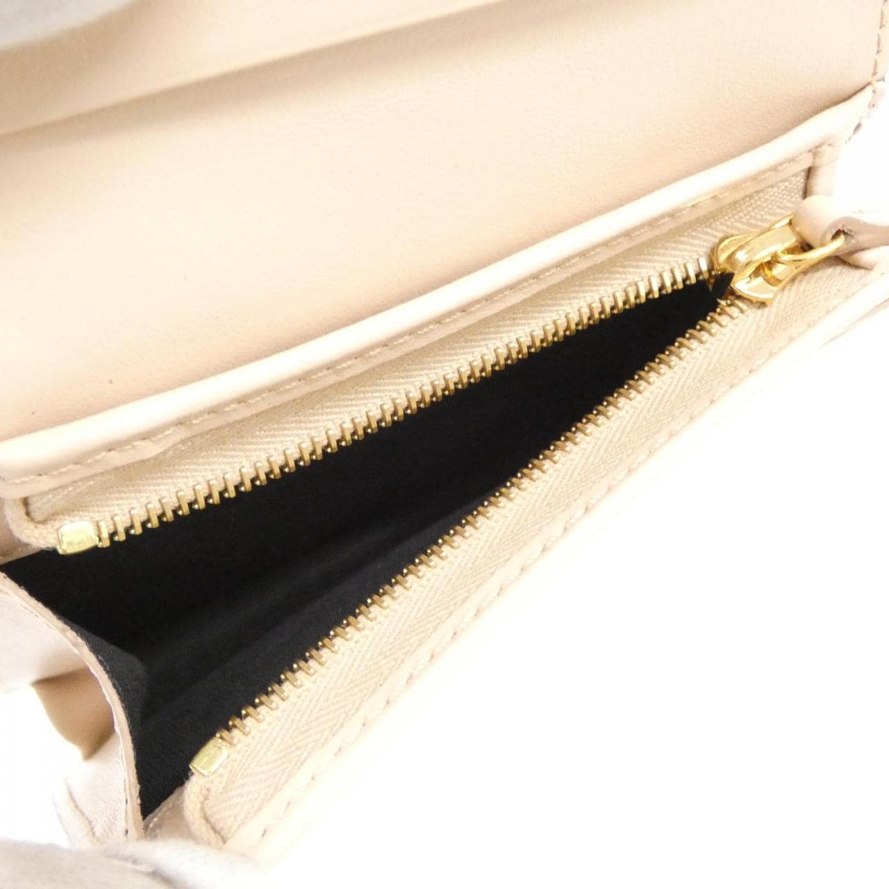 フェンディ FENDI ROMA 8M0420 ADP6 財布