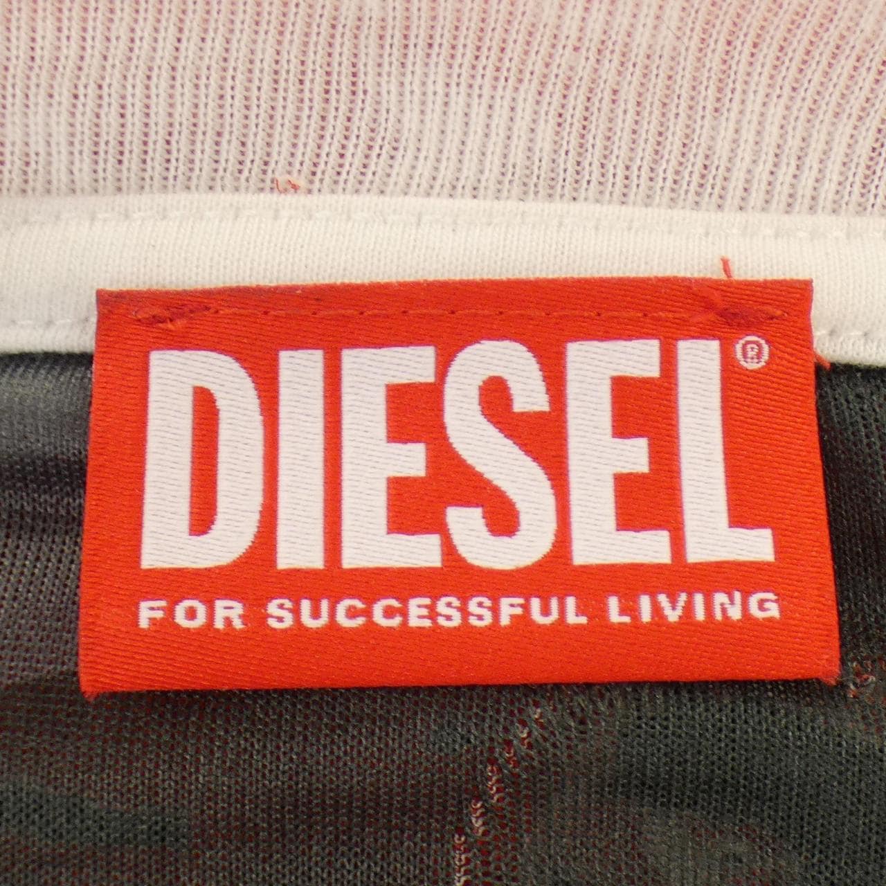 ディーゼル DIESEL Tシャツ