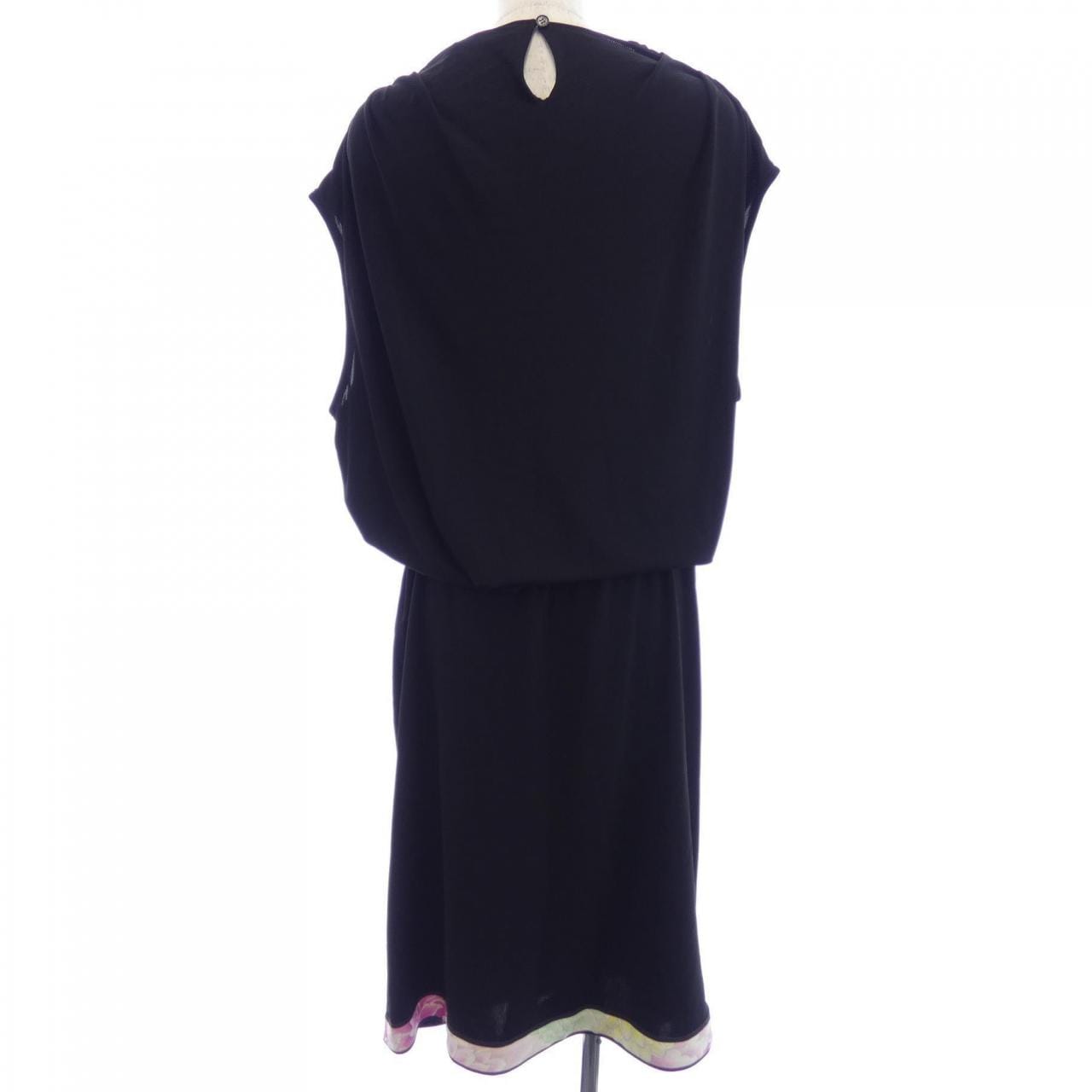 レオナール LEONARD 0490502 ワンピース