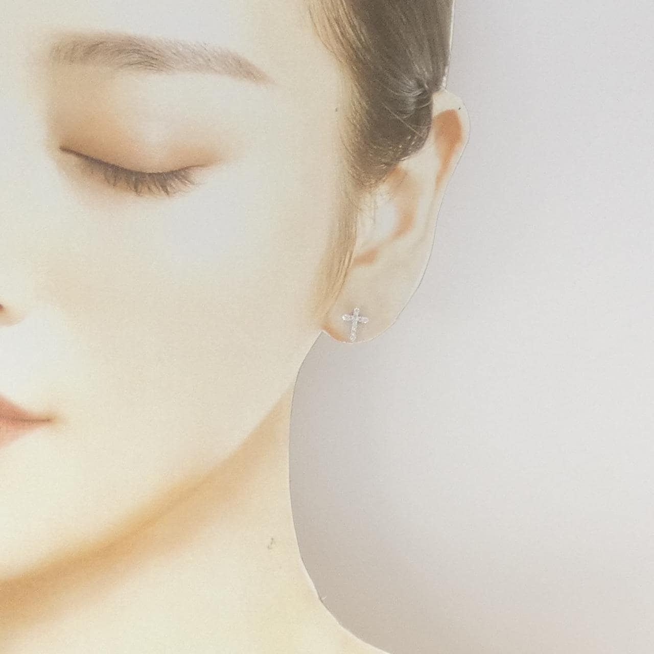 K14WG クロス ダイヤモンド ピアス 0.20CT