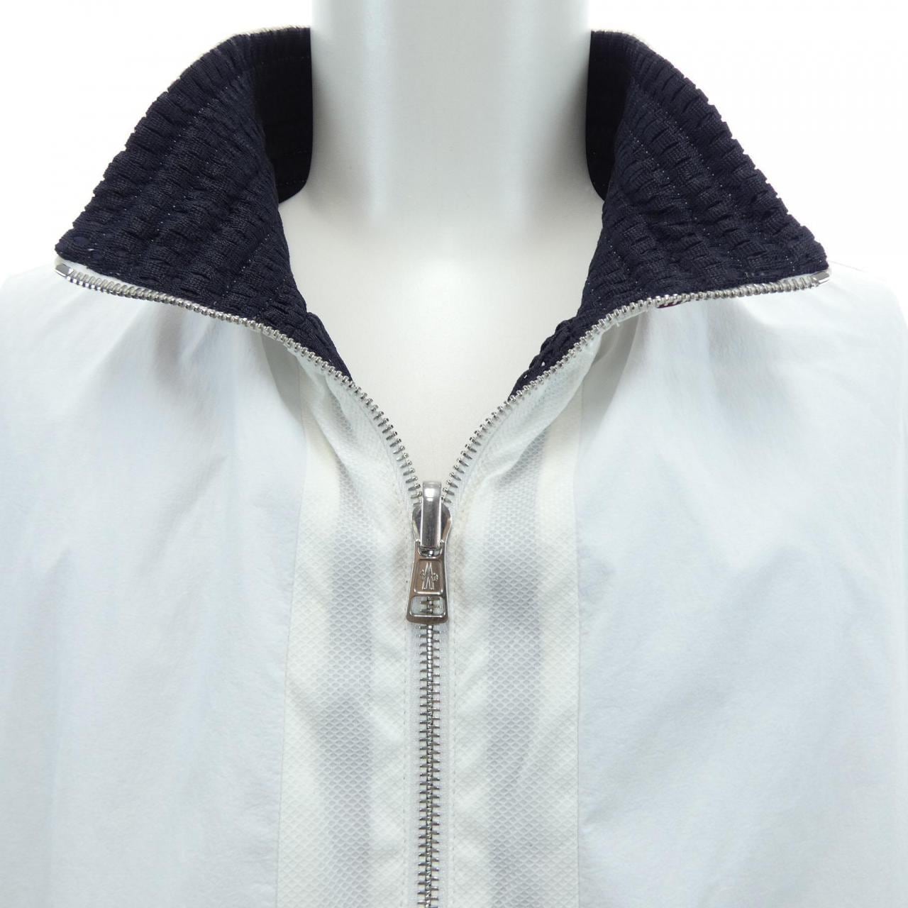 モンクレールガムブルー MONCLER GAMMEBLEU 13914041480 ブルゾン