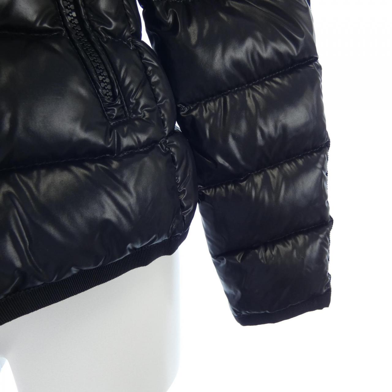 モンクレール MONCLER ダウンジャケット