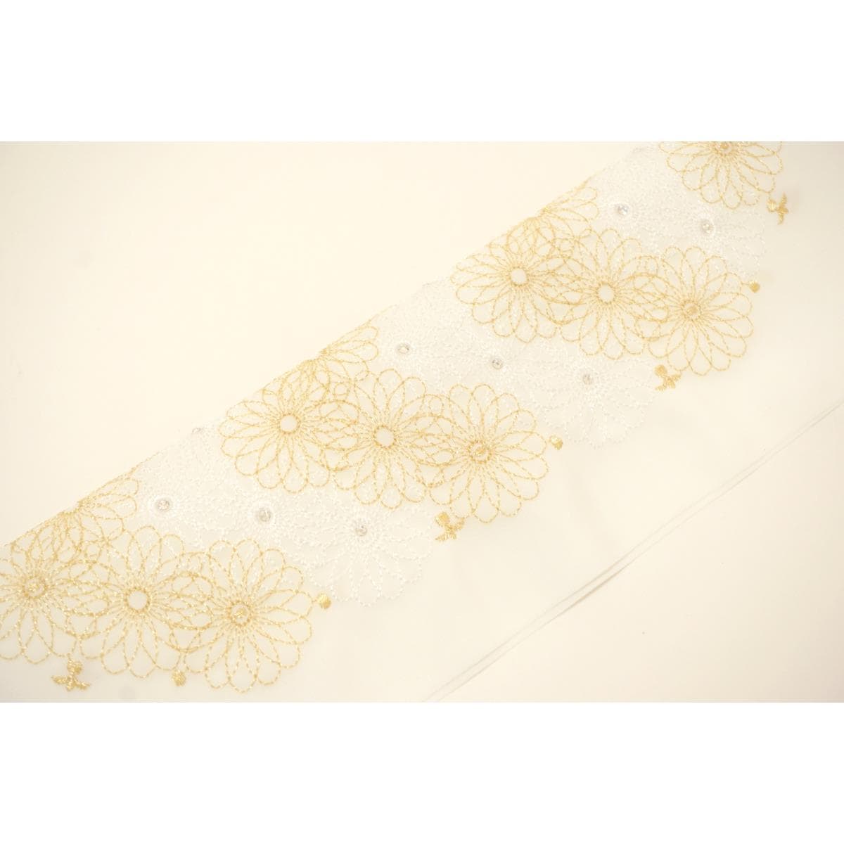 【新品】刺繍半衿　ストーン付き