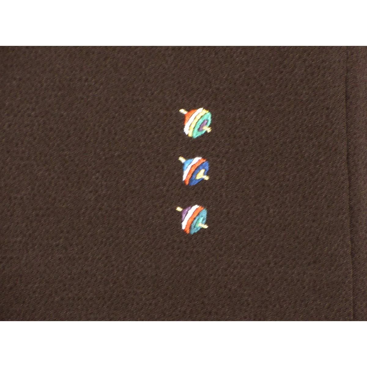 【未使用品】小紋　ちりめん　刺繍入り　身丈Ｓ寸