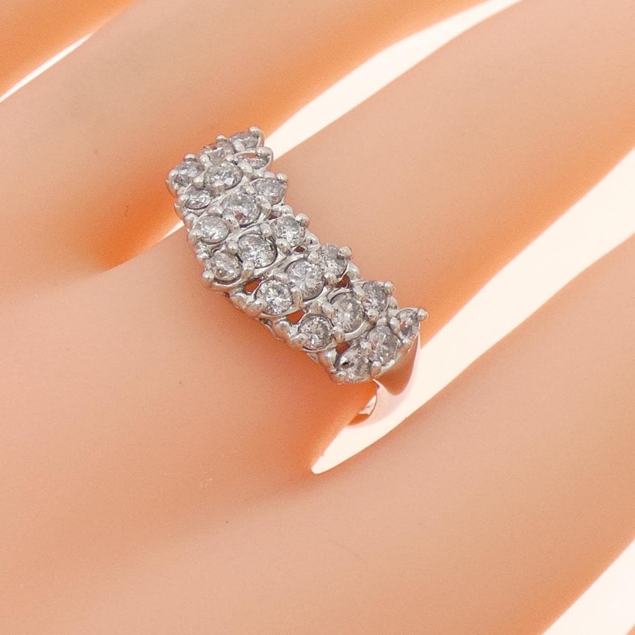 PT900 ダイヤモンド リング 1.00CT