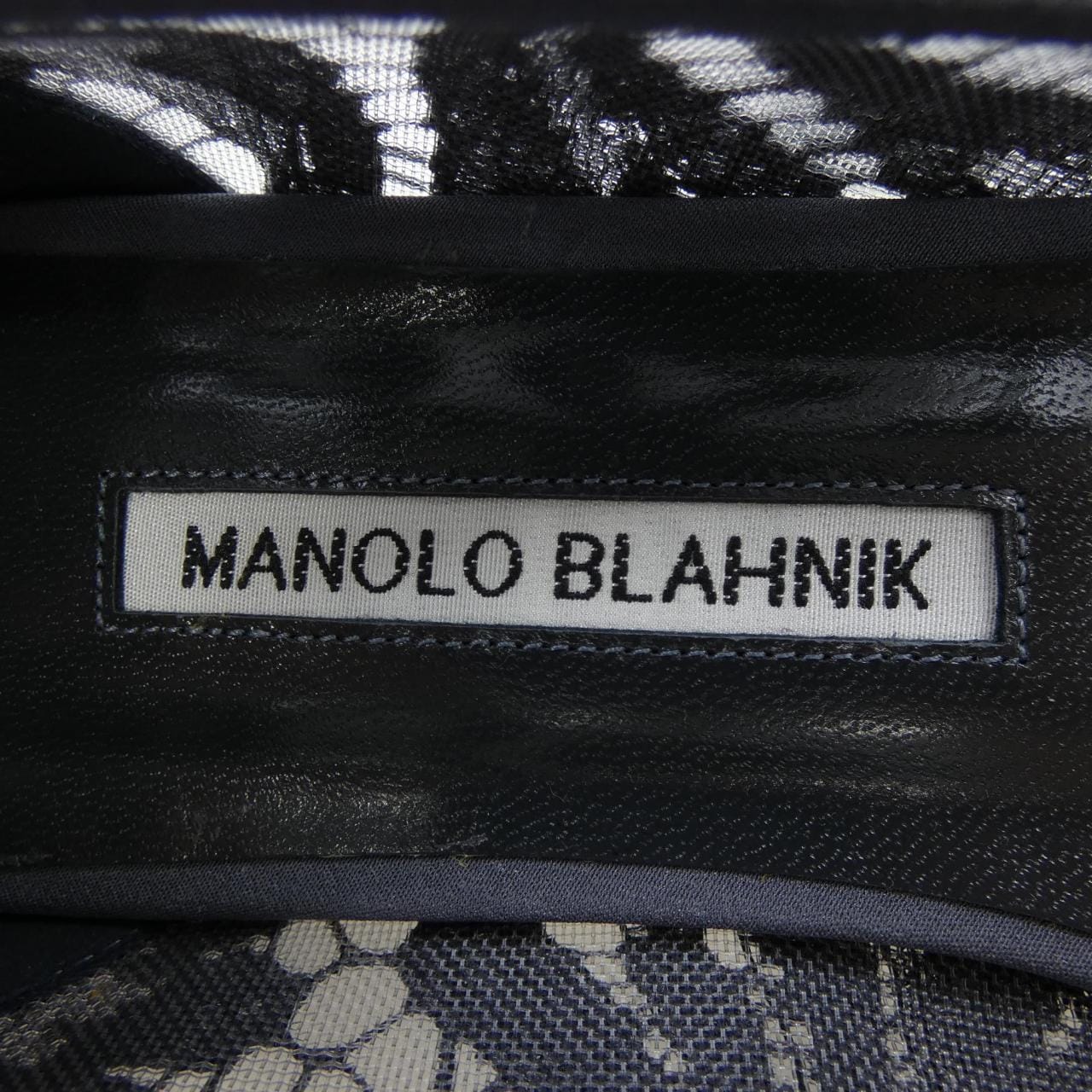 マノロブラニク MANOLO BLAHNIK HANGISIFLAT フラットシューズ