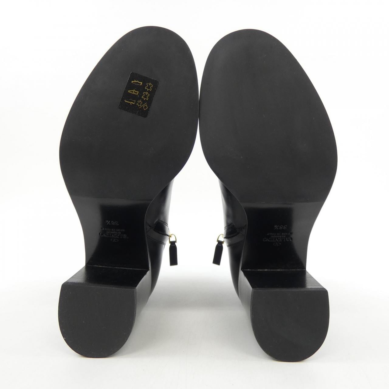 VALENTINO GARAVANI Garavani boots