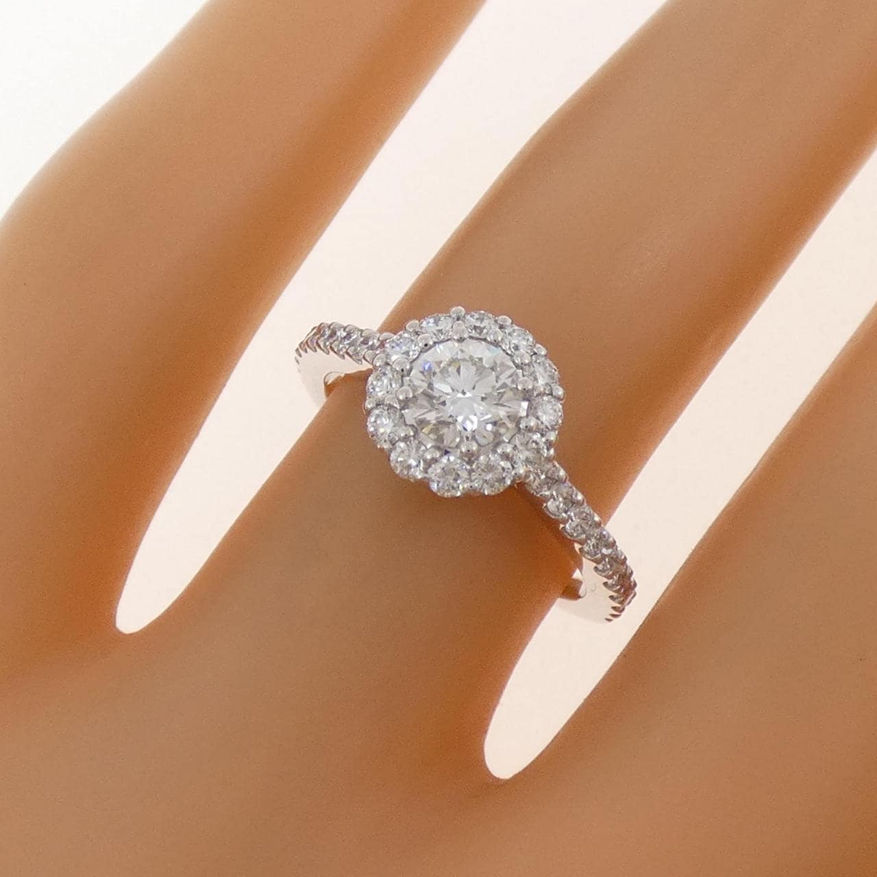 グラフ アイコン リング 0.40CT F VVS2 3EXT