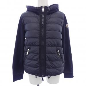 モンクレール MONCLER ダウンジャケット