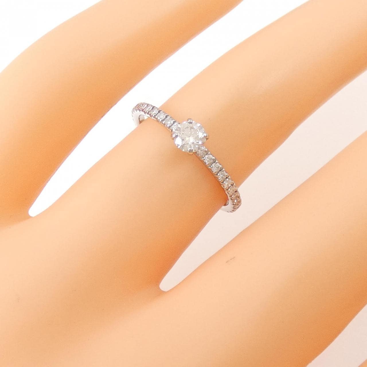 Boucheron Mini Beloved Ring 0.20CT F VS1 3EXT