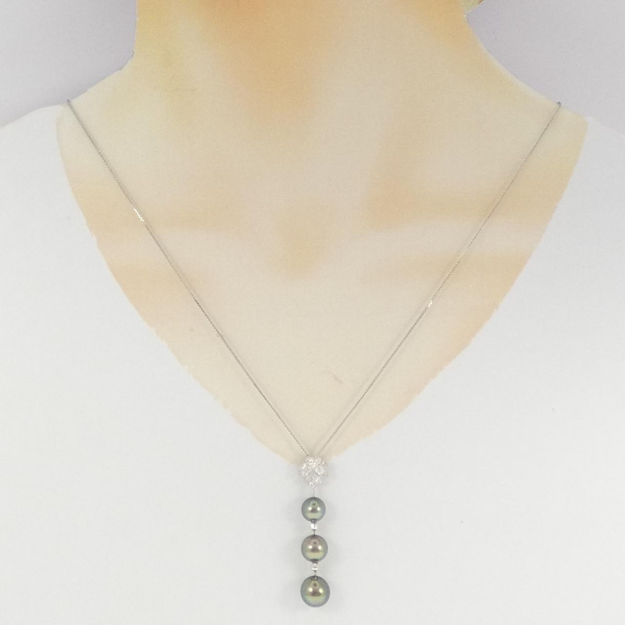 K18WG Clover Black Pearl Necklace