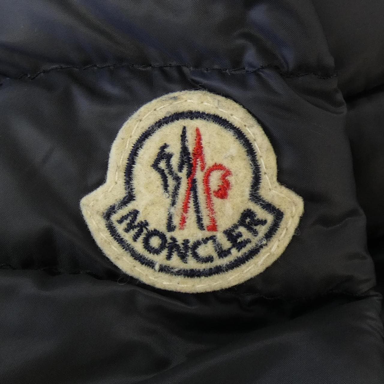 モンクレール MONCLER ダウンジャケット