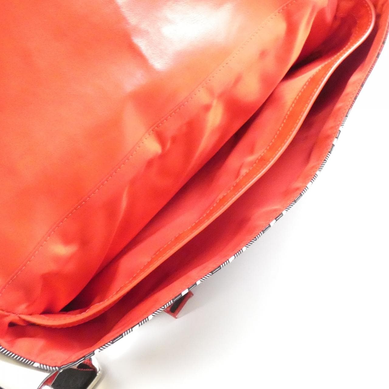 クリスチャンルブタン LOUBICLIC 1205006 ショルダーバッグ