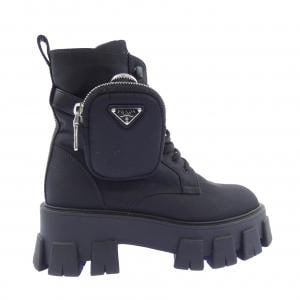 プラダ PRADA モノリス トライアングルロゴ 1T549M ブーツ