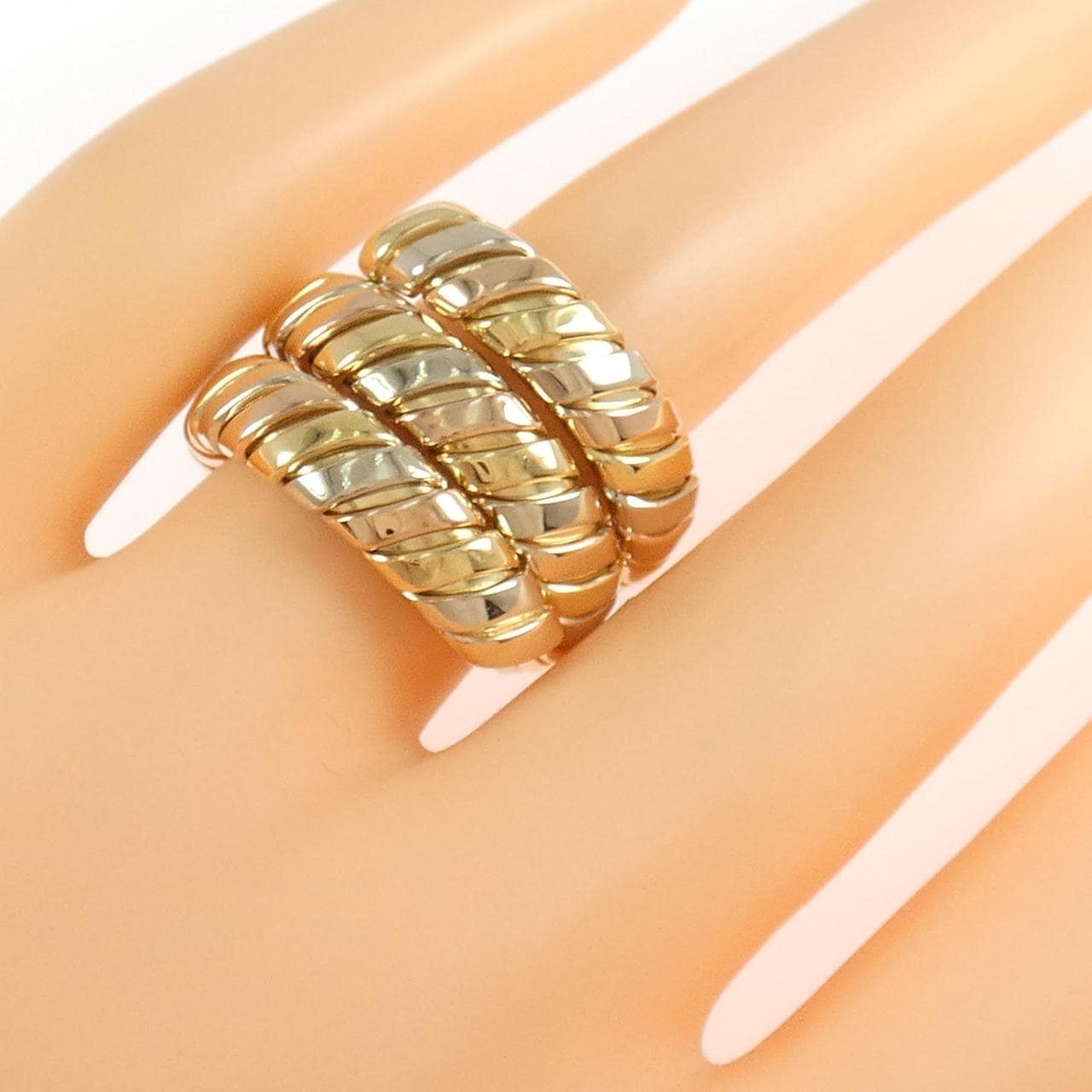 ブルガリ トゥボガス リング