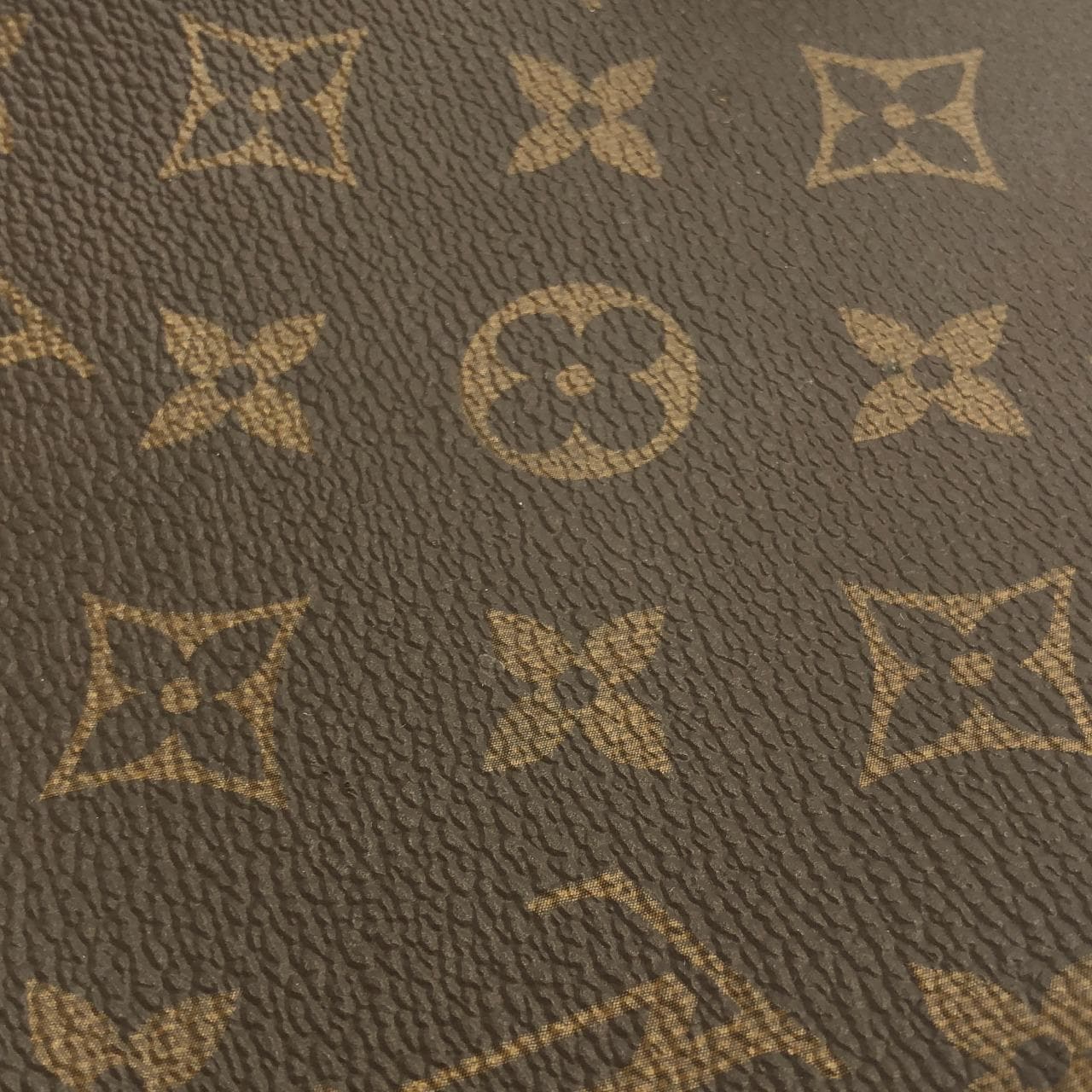 LOUIS VUITTON Monogram Petite Sac Plat 包 M69442