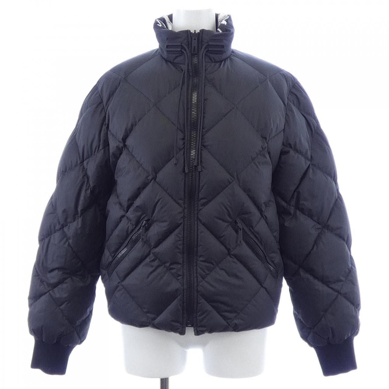 エルメス HERMES LA PROMENADE DU MATIN 2H0159D4 ダウンジャケット