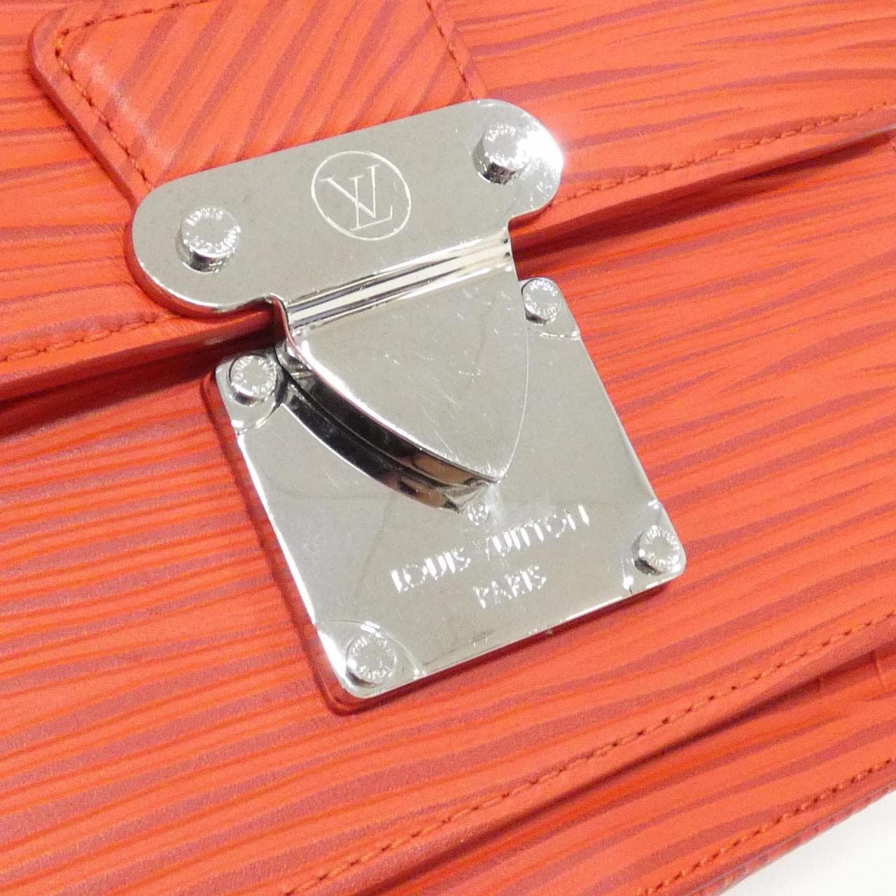 ルイヴィトン エピ XL モンソー ディストーテッド M23784 バッグ