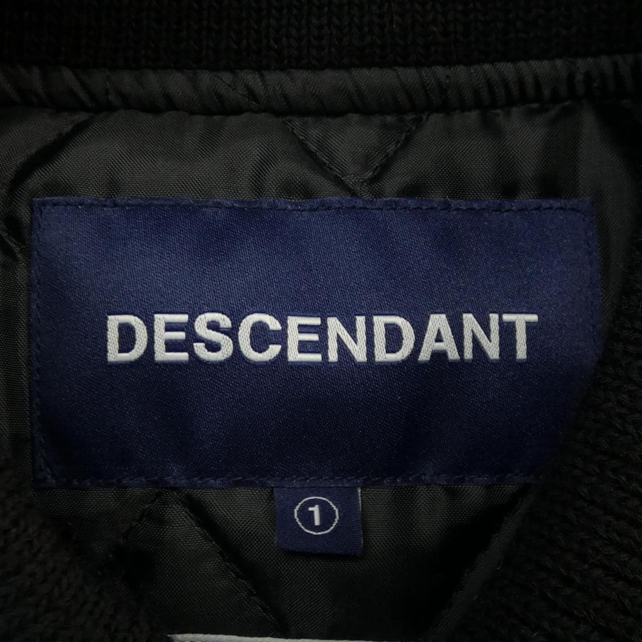 ディセンダント DESCENDANT スタジャン