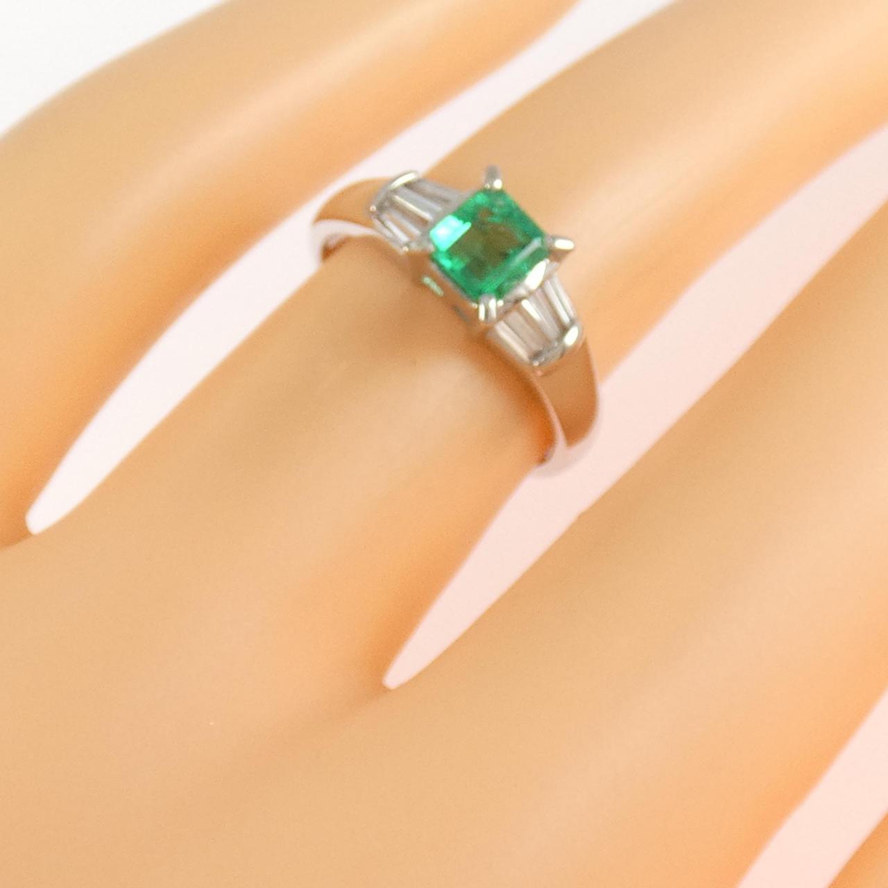 PT900 エメラルド リング 0.46CT