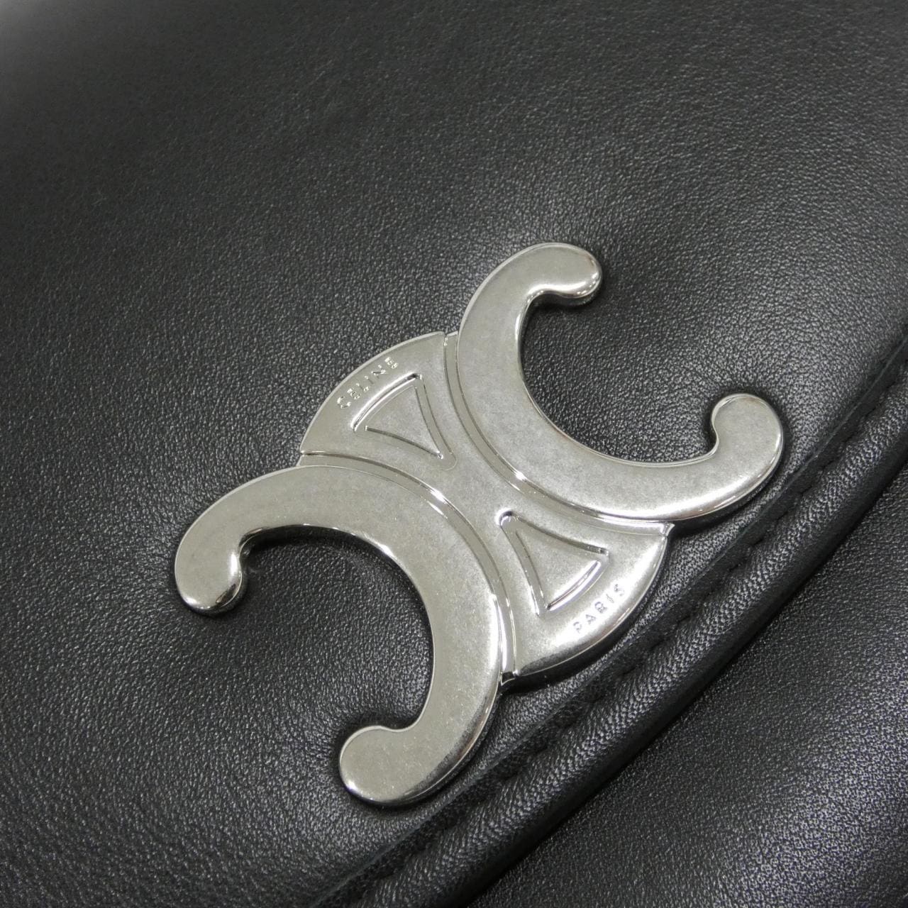 セリーヌ ミディアム ブザス 114453FH1 ショルダーバッグ