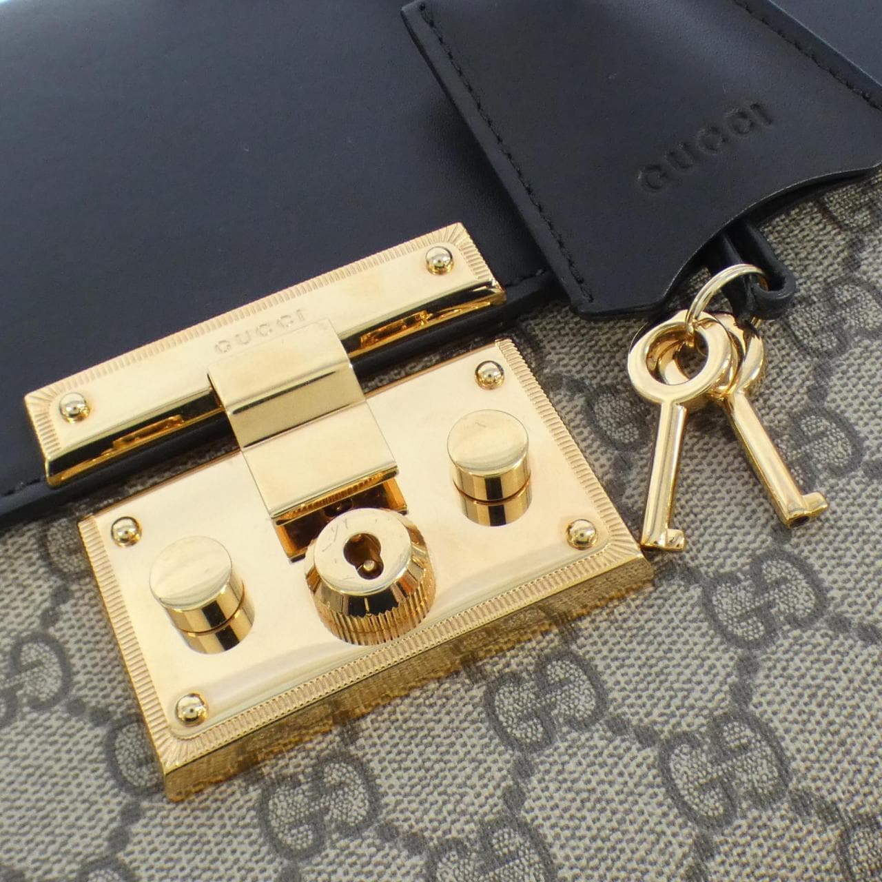 Gucci PADLOCK 432125 KHNKG Clutch