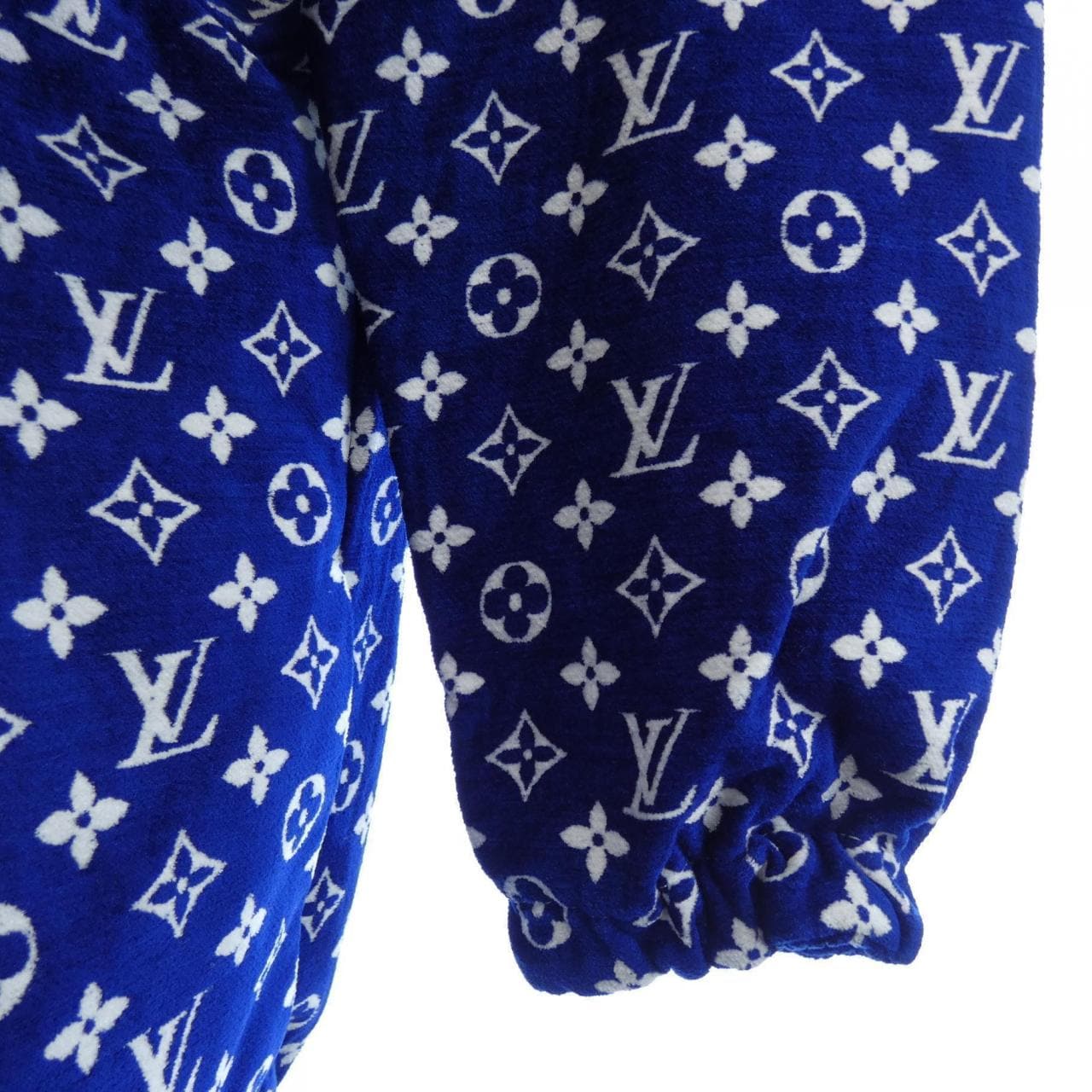 ルイヴィトン LOUIS VUITTON モノグラムタウアリングパーカ FNJA38O94 パーカー