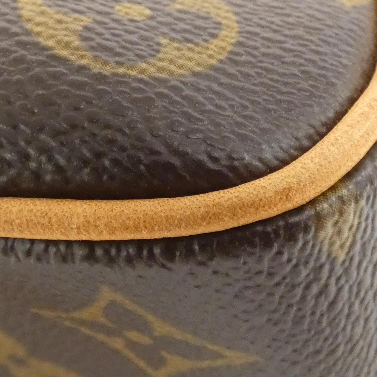 LOUIS VUITTON Monogram Mulchipuri Cité M51162 包