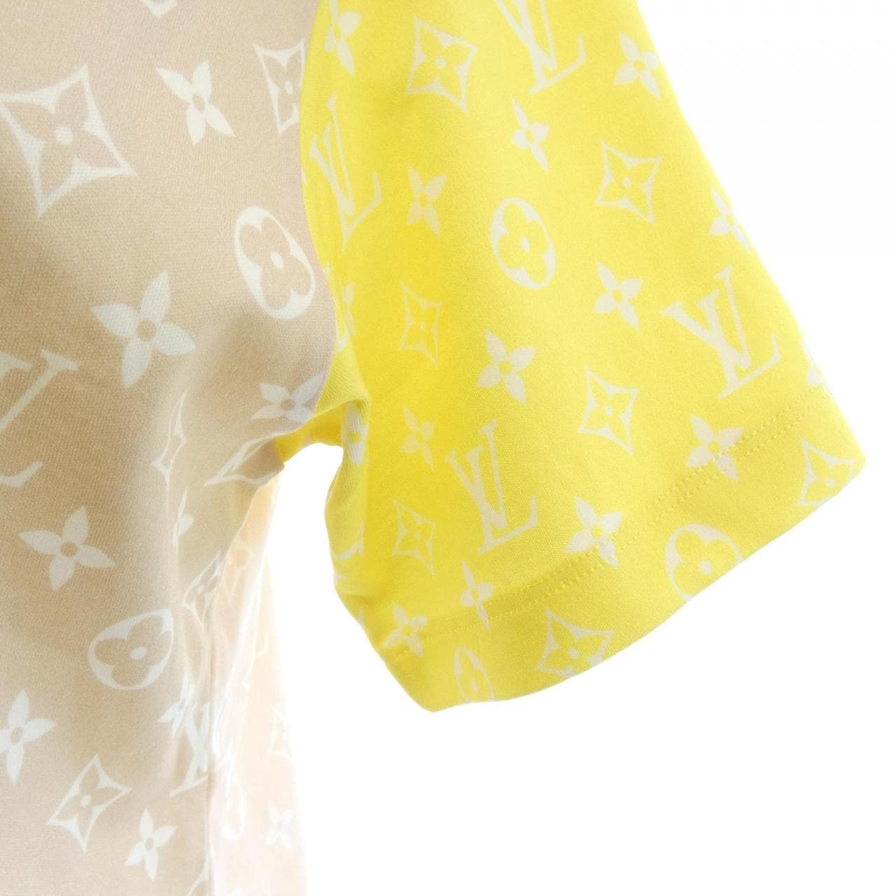 ルイヴィトン LOUIS VUITTON パステルモノグラム FNTS20N56 Tシャツ